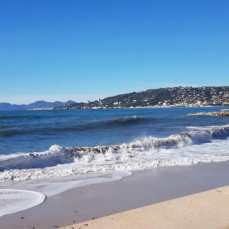 T2 Climatise A Proximite Immediate Des Plages De Les Pins アパート *